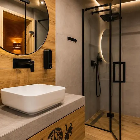 Czorsztyn Lux Apartments- Z Prywatna Sauna Oraz Jacuzzi 411 *